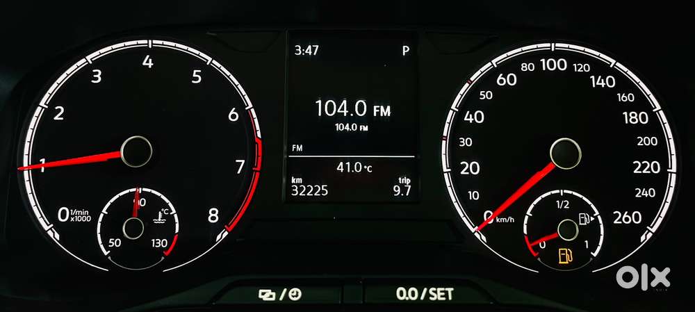 Volkswagen Taigun 1.0 Tsi Highline At, 2022, Petrol