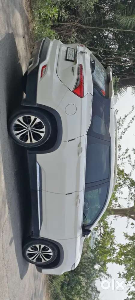 New Car Leni Hai