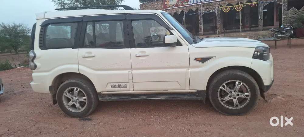 Mahindra Scorpio 2017 Diesel Manual