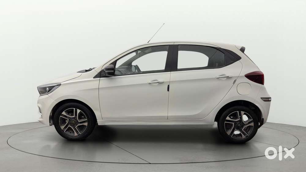 Tata Tiago Xza Plus, 2022, Petrol