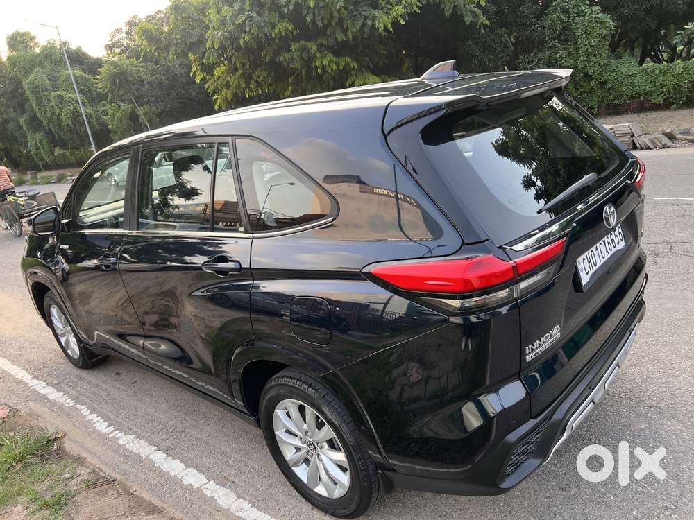 Toyota Innova Hycross 2.0 Vx Hybrid 7 Str, 2024, Cng & Hybrids
