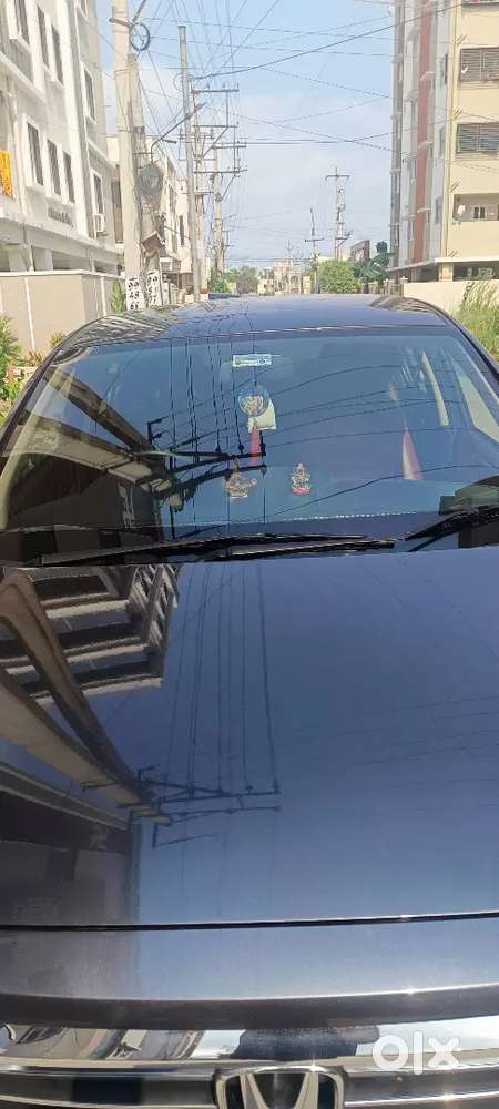 Honda Amaze Petrol Manual 2024 Variant
