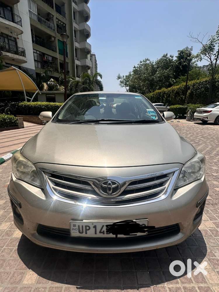 Toyota Corolla Altis 2013 Petrol Well Maintained