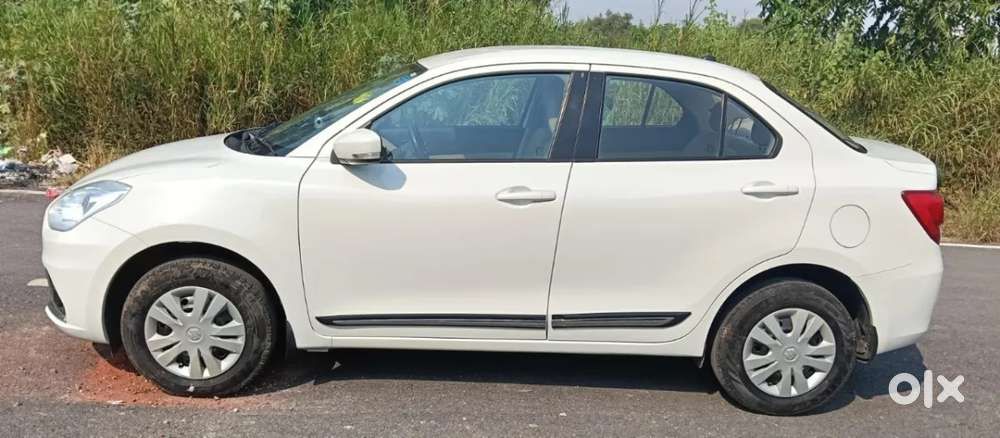 Maruti Suzuki Dzire Vxi Ags, 2021, Petrol