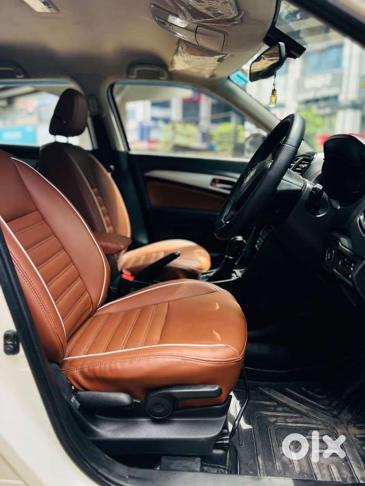 Maruti Suzuki Vitara Brezza 1.5 Zxi Plus At, 2020, Petrol
