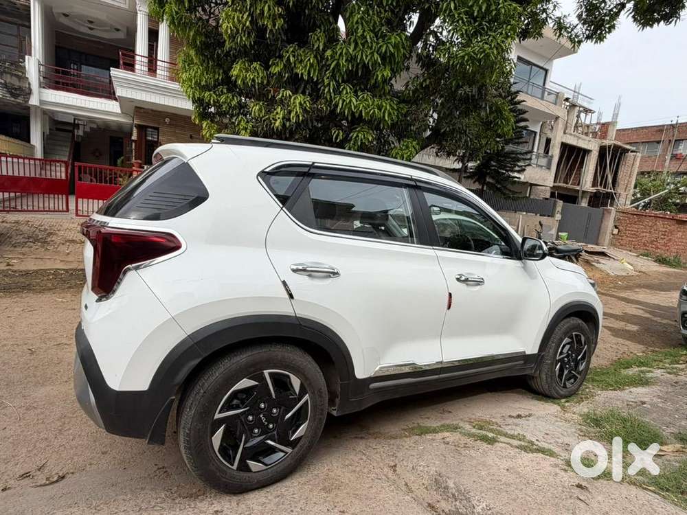 Kia Sonet 2024 Petrol Well Maintained