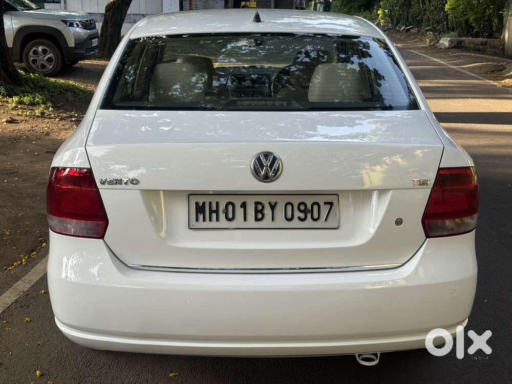 Volkswagen Vento 1.2 Tsi Highline At, 2015, Petrol