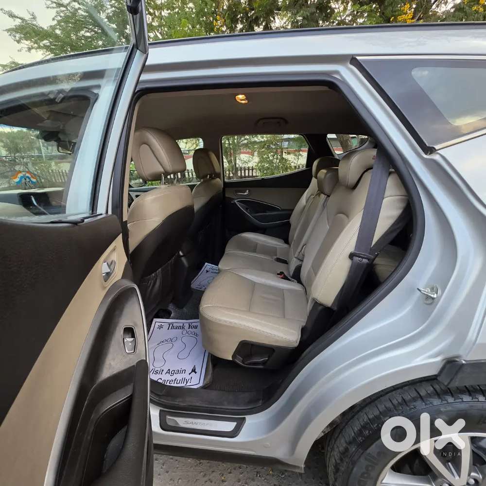 Hyundai Santa Fe 4wd At 2015 Top Variant.