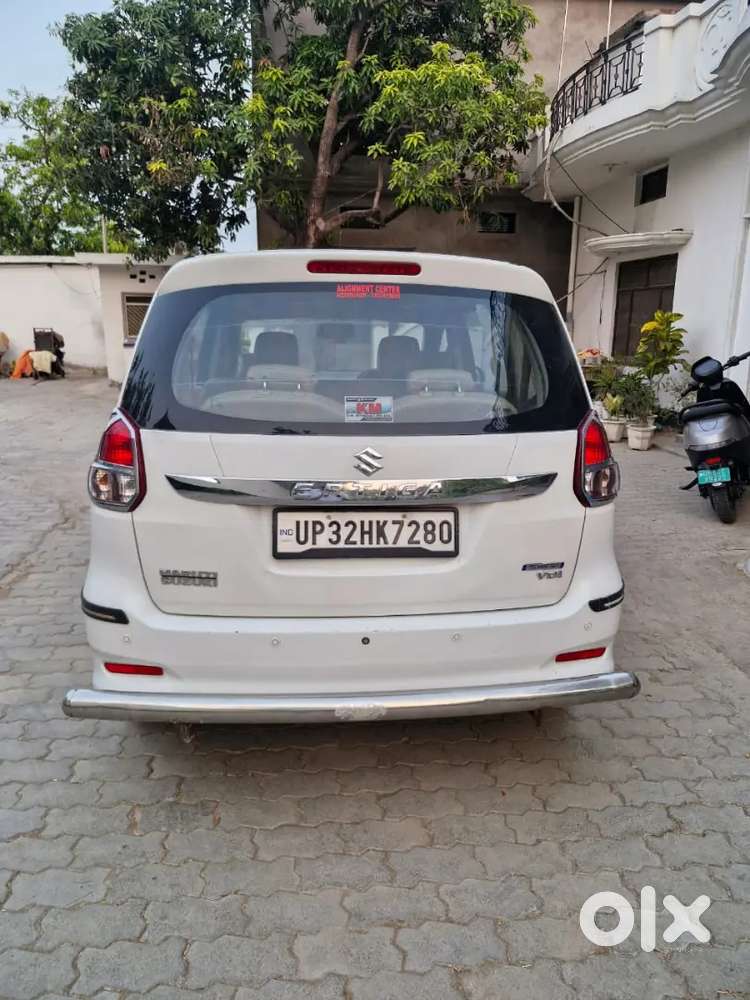Maruti Suzuki Ertiga 2016 Diesel 125000 Km Driven