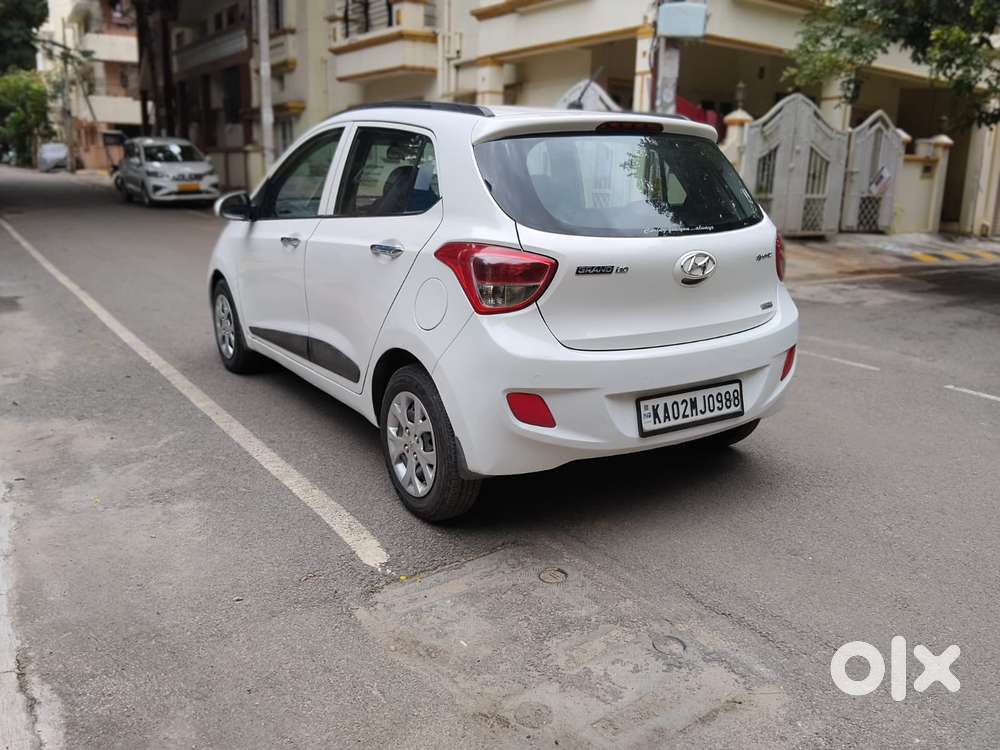 Hyundai Grand I10 Sportz, 2013, Petrol