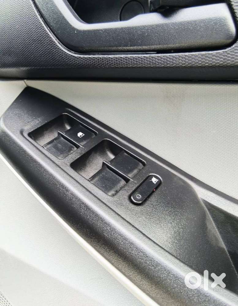 Tata Tiago 1.2 Revotron Xt (o), 2022, Petrol