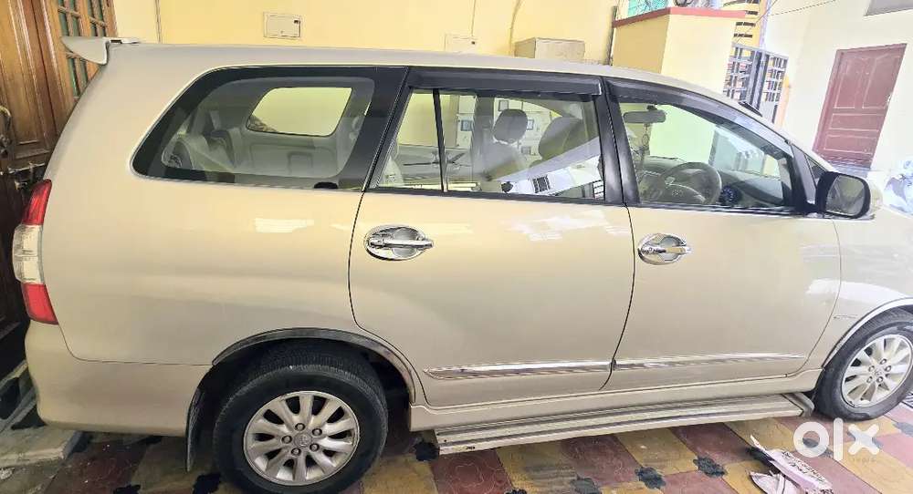 Rare Opportunity – 2013 Toyota Innova 2.5 V Diesel