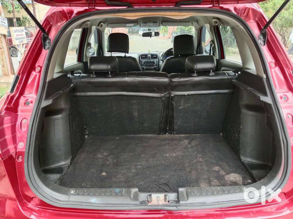 Maruti Suzuki Vitara Brezza Zdi, 2017, Diesel