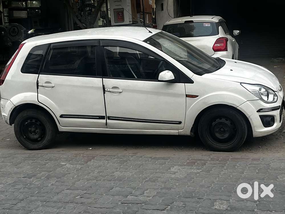 2012 Ford Figo Zxi Petrol 1.2 Diesel