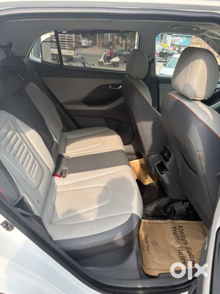 Hyundai Creta 1.5 Sx (o) Ivt Petrol, 2025, Petrol