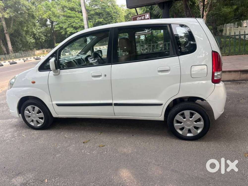Maruti Suzuki Zen Estilo Vxi Bsiv, 2010, Petrol
