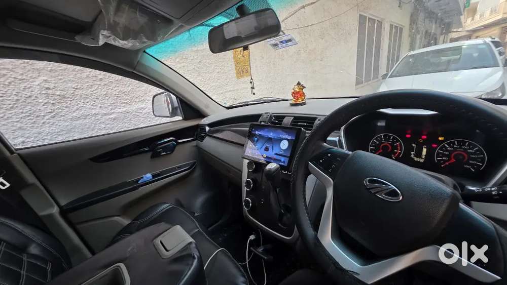 Mahindra Kuv 100 2016 Variant Petrol