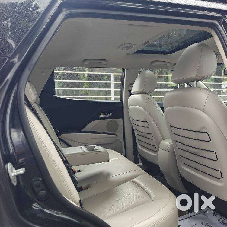 Mahindra Xuv300 W8 Option Diesel, 2019, Diesel