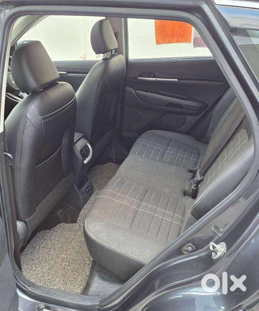 Kia Sonet G 1.2 5mt Htk(o), 2025, Petrol