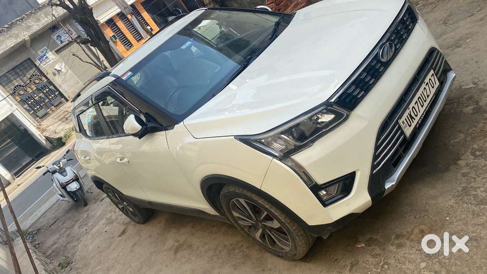 Mahindra Xuv300 2020 Petrol Well Maintained