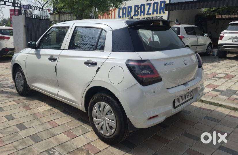 Maruti Suzuki Swift Lxi Option, 2026, Petrol