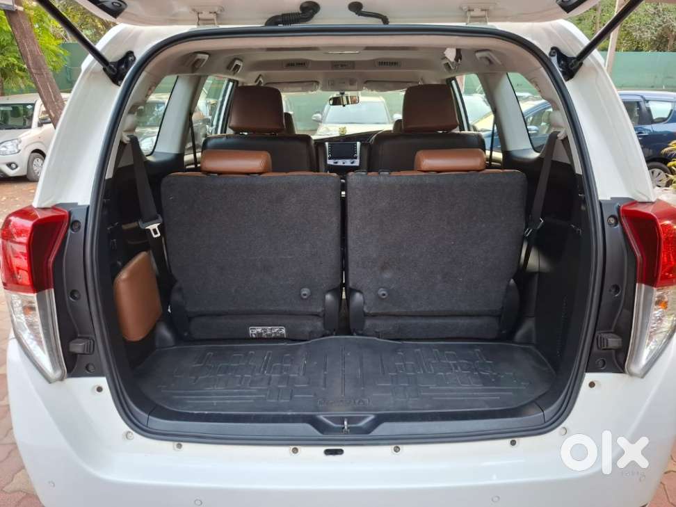 Toyota Innova Crysta 2.4 G Mt 7 Str, 2021, Diesel