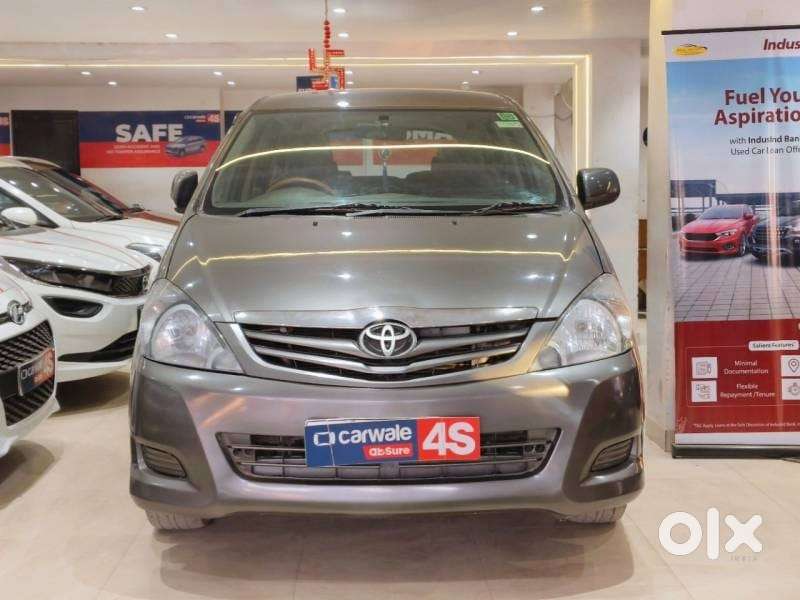 Toyota Innova 2.5 G (diesel) 8 Seater, 2011, Diesel