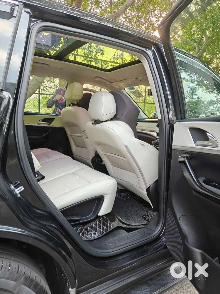 Mahindra Xuv700 Ax7l 2024