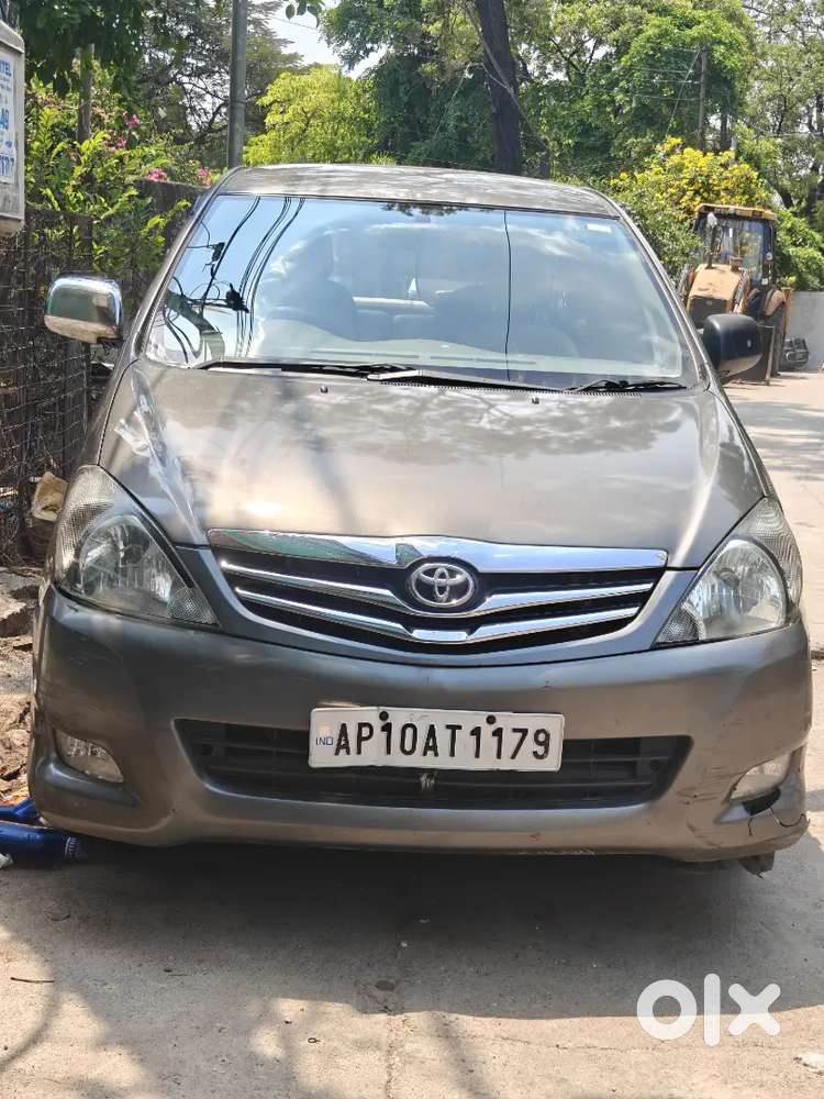 Toyota Innova 2009 Diesel 144246 Km Driven