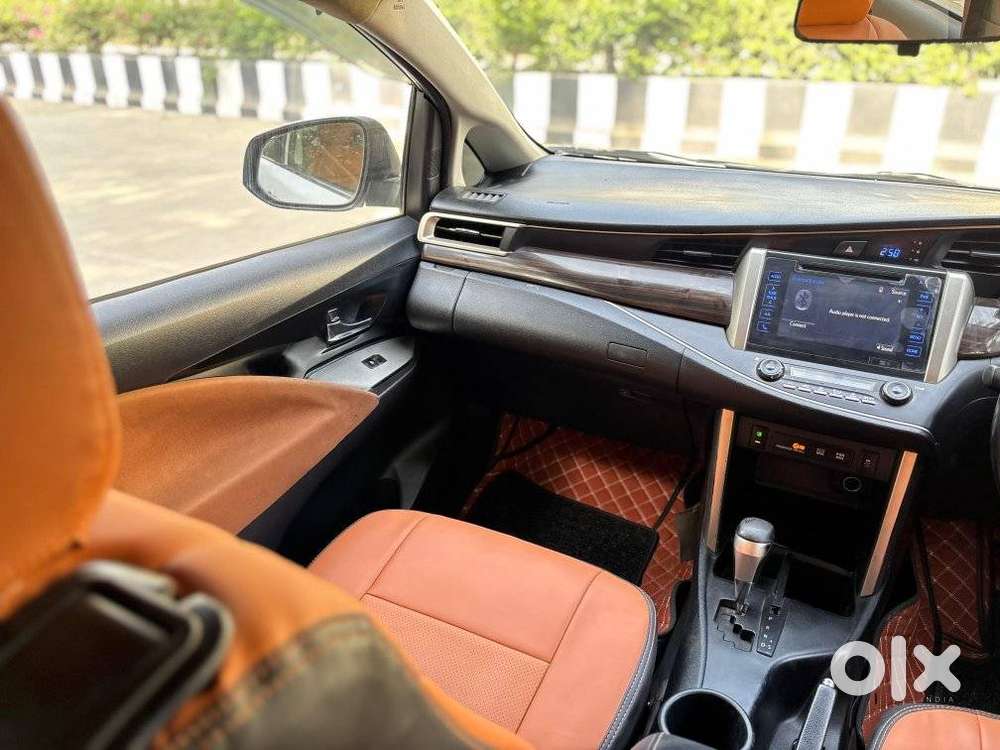 Toyota Innova Crysta 2.8z Automatic, 2017, Diesel
