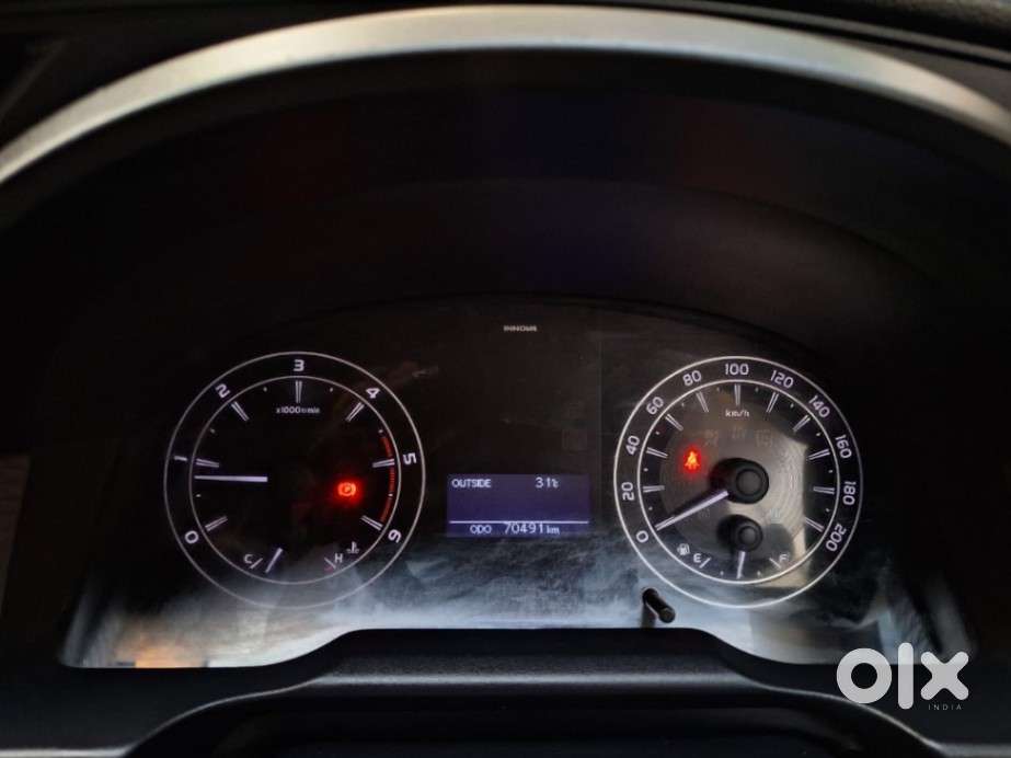 Toyota Innova Crysta 2.4 G Mt 7 Str, 2018, Diesel