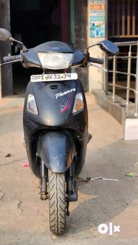 Pleasure scooty old hotsell