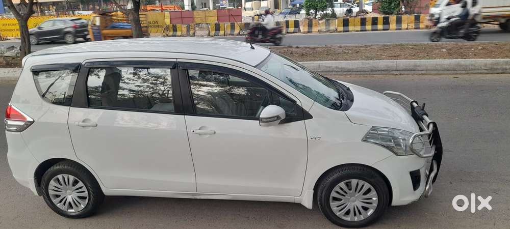 Maruti Suzuki Ertiga Vxi Shvs, 2015, Petrol