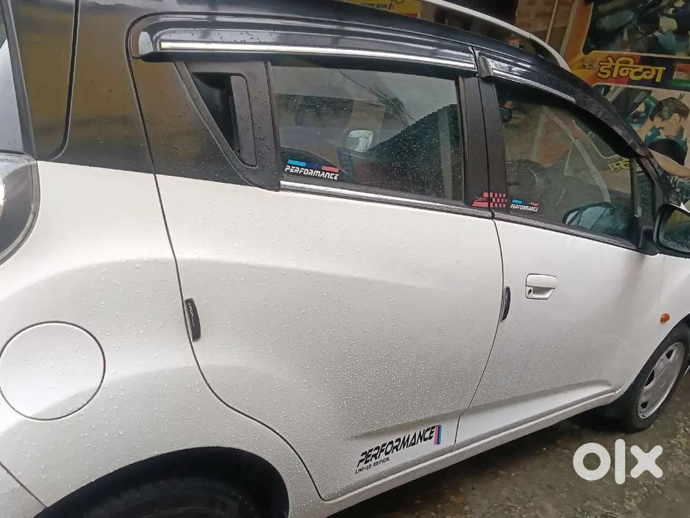 Chevrolet Beat Lt Petrol 2010