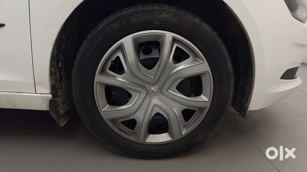 Tata Altroz 1.2 Xt, 2022, Petrol