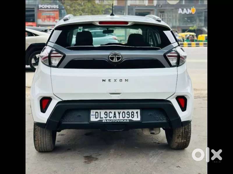 Tata Nexon 1.5 Revotorq Xma Plus (s) Amt, 2022, Petrol