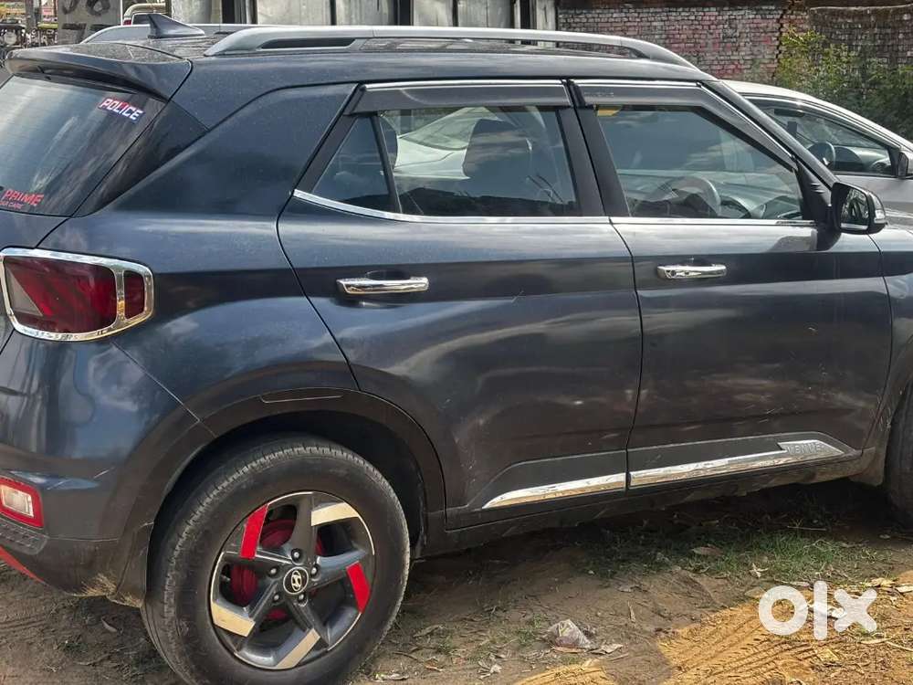 Hyundai Venue 2019 Diesel 110000 Km Driven