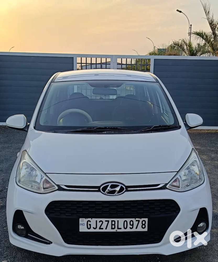 Hyundai Grand I10 Sportz Petrol 2017(1 St Owner)