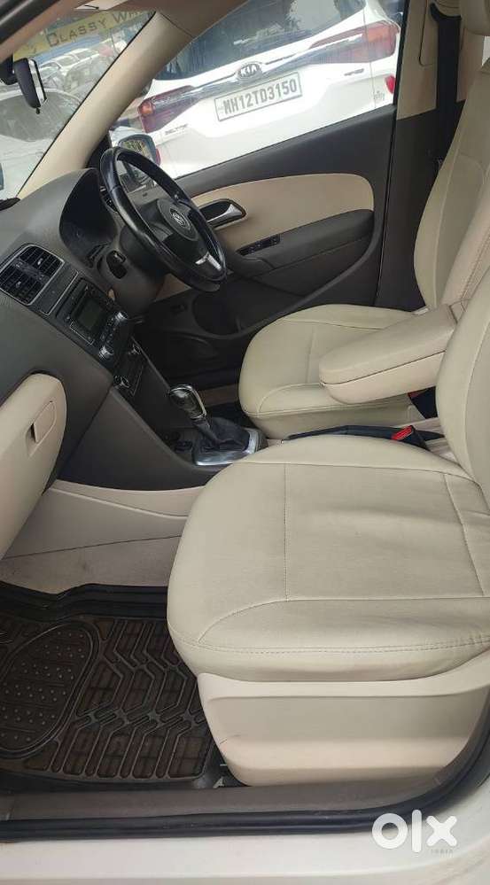 Volkswagen Vento Petrol Highline, 2011, Petrol