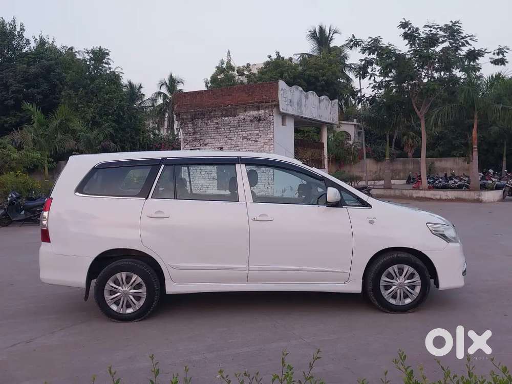 Toyota Innova Diesel 2015