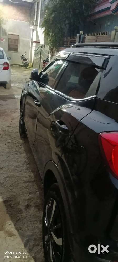 Mahindra Xuv300 2021 Diesel Well Maintained