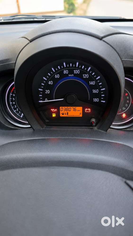 Honda Brio V Automatic, 2014, Petrol