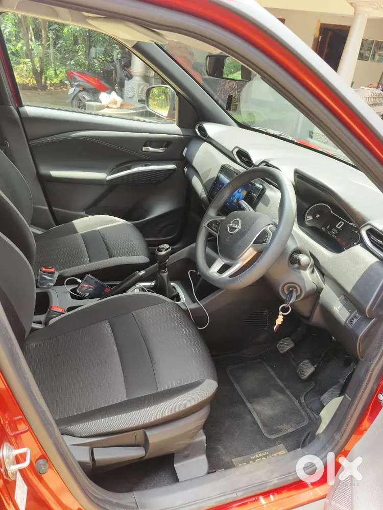 2025 Nissan Magnite New Facelift - Acenta Mt (manual). Single Owner