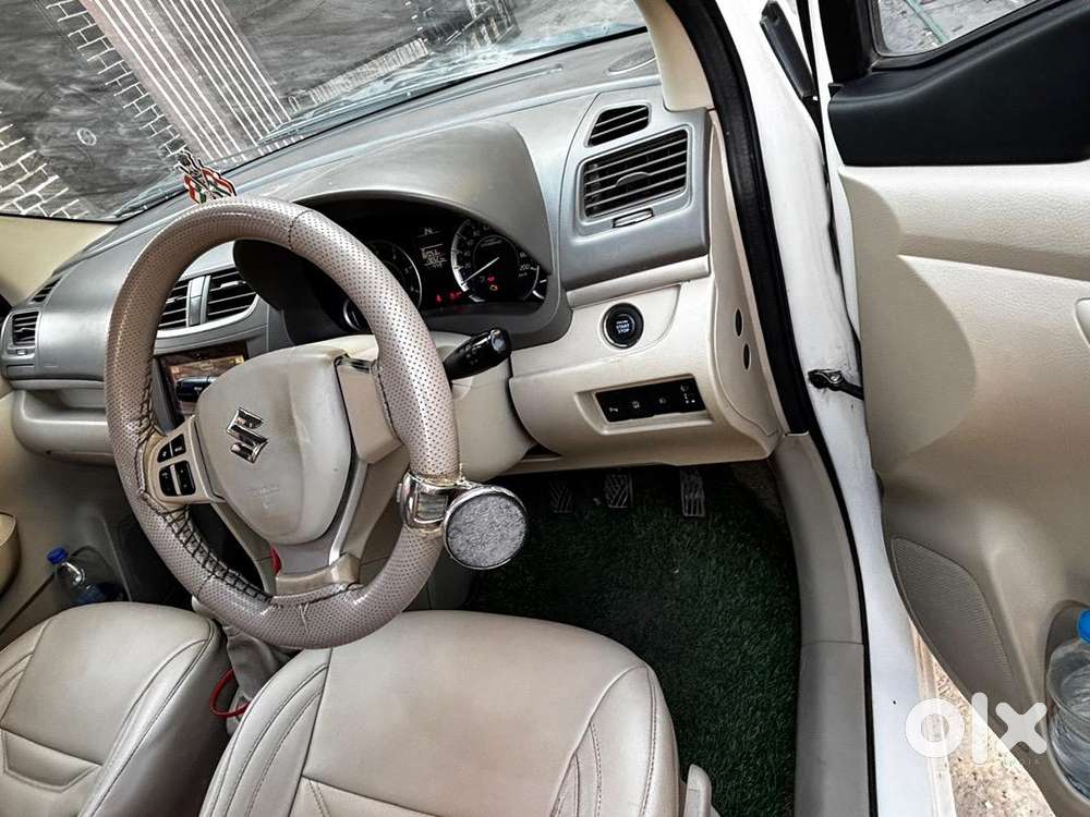 Maruti Suzuki Ertiga 2017 Diesel Hybrid Top Model