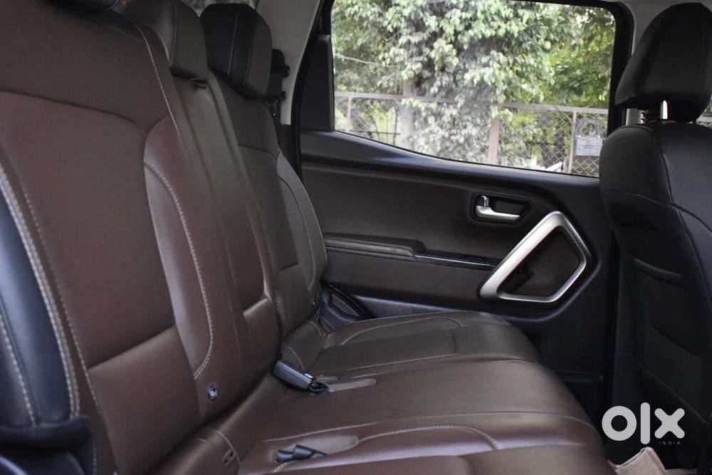 Mahindra Scorpio-n 2.0 Z8 Petrol Mt 7 Str, 2023, Petrol