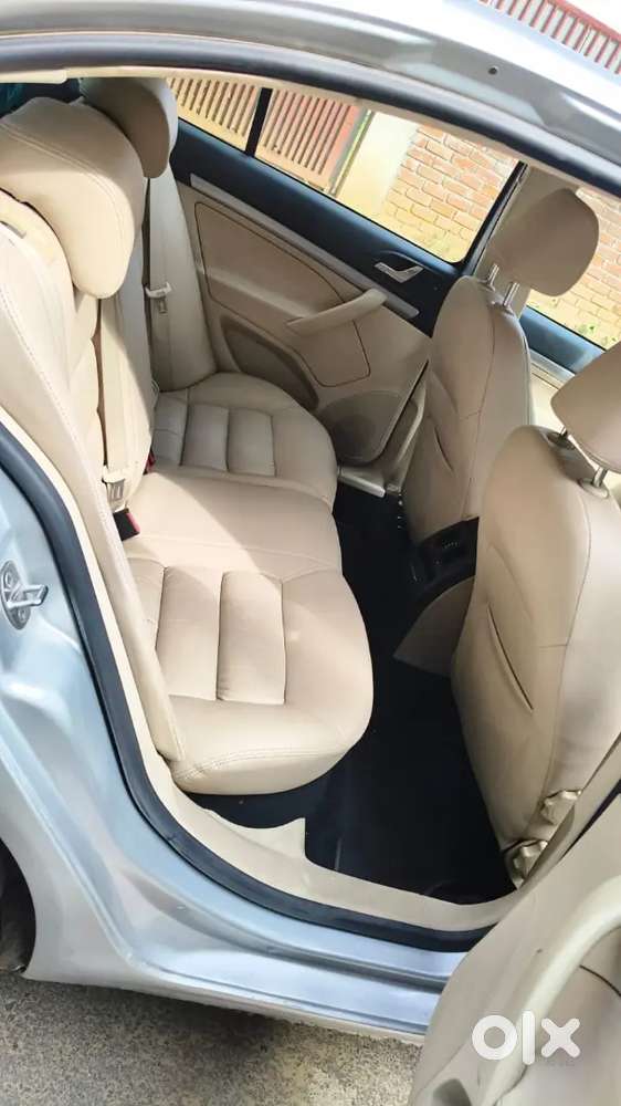 Showroom Condition Skoda Laura Petrol 1.8 Automatic Excellent Maintain