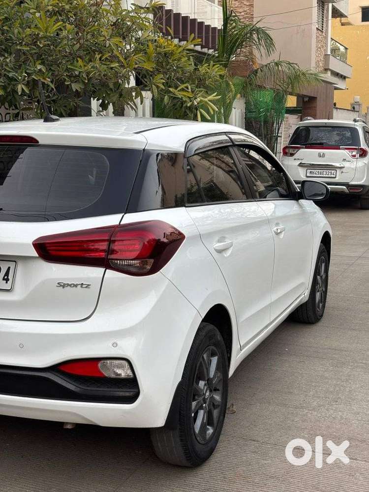 Hyundai I20 Sportz 1.2 Mt Dual Tone, 2019, Petrol
