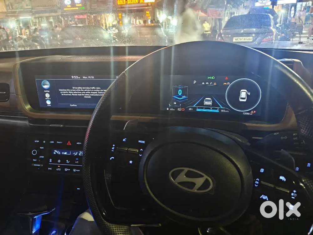 Hyundai Alcazar 2025 Signature Petrol Automatic
