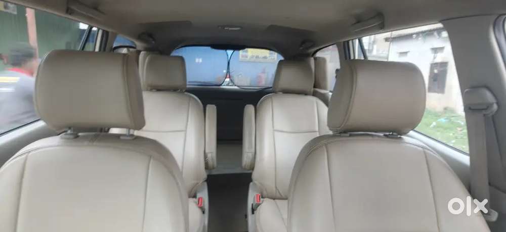 Toyota Innova 2.5 V 2014