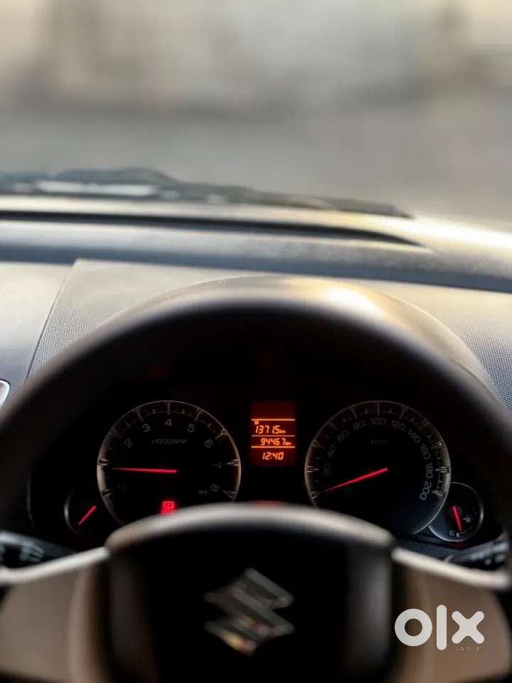 Maruti Suzuki Swift Vxi, 2016, Petrol